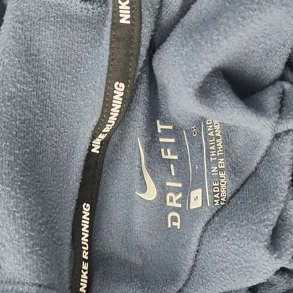 Nike Dri Fit Hooded Long Sleeve Shirt Running Small - Picture 6 of 9
